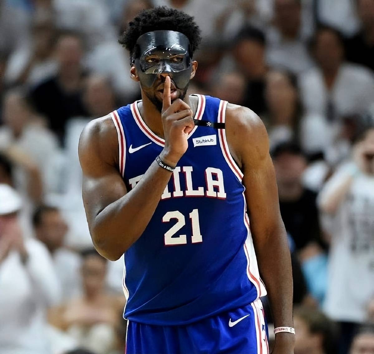 热传：凯恩我将化身NBA大(穿越nba之开局送詹姆斯队友十年八冠)